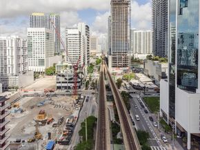 104 SW 9th St 1101, Miami FL 33130