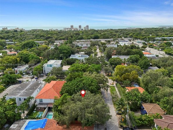 2295 SW 16th Ct, Miami FL 33145