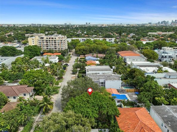 2295 SW 16th Ct, Miami FL 33145