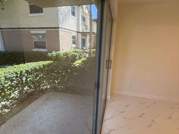 11250 SW 13th St 104, Pembroke Pines FL 33025