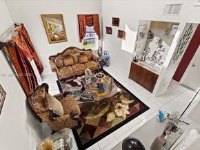 1041 NW 189th Ave, Pembroke Pines FL 33029