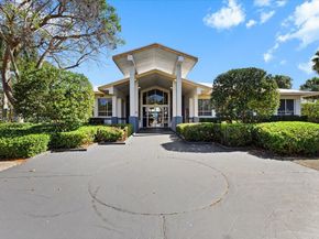 1041 NW 189th Ave, Pembroke Pines FL 33029
