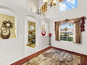 1041 NW 189th Ave, Pembroke Pines FL 33029