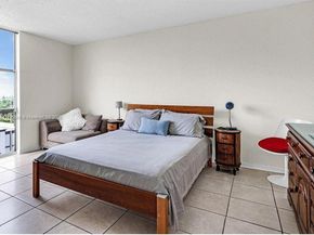 Undisclosed Address #A11793656, North Miami FL 33181
