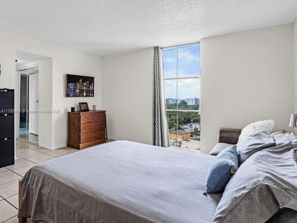 Undisclosed Address #A11793656, North Miami FL 33181