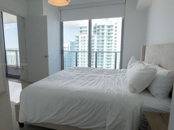 488 NE 18th St 4509, Miami FL 33132