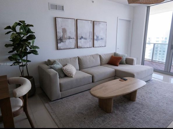 488 NE 18th St 4509, Miami FL 33132