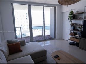 488 NE 18th St 4509, Miami FL 33132