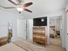 4765 SW 14th St, Deerfield Beach FL 33442