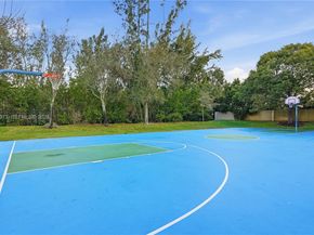 4765 SW 14th St, Deerfield Beach FL 33442