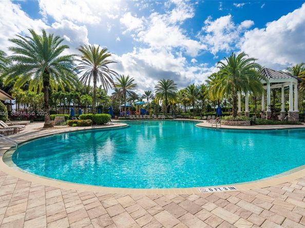 10915 Moore Dr, Parkland FL 33076