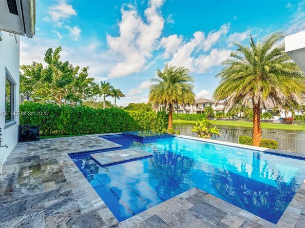 10915 Moore Dr, Parkland FL 33076