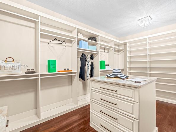 10915 Moore Dr, Parkland FL 33076