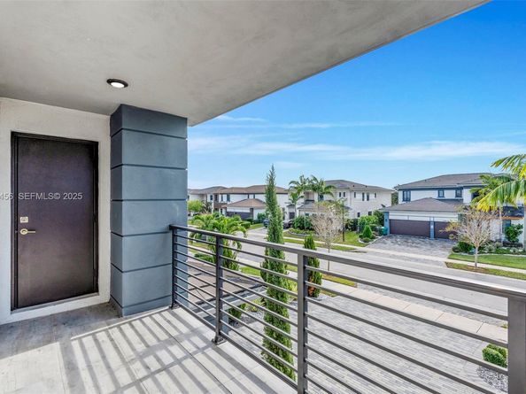 10915 Moore Dr, Parkland FL 33076