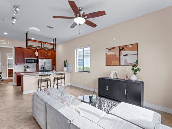 10915 Moore Dr, Parkland FL 33076