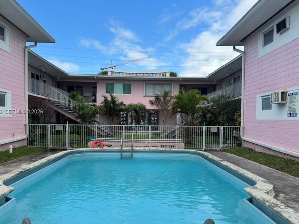 7921 East Drive 8, North Bay Village FL 33141
