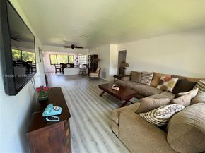 1425 Grant St, Hollywood FL 33020