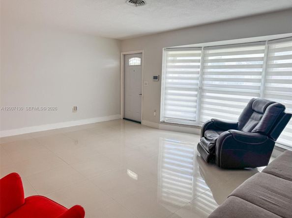 7833 Tropicana St, Miramar FL 33023