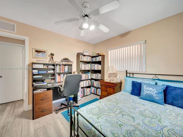 2201 N 57th Ter, Hollywood FL 33021