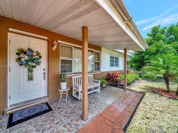 2201 N 57th Ter, Hollywood FL 33021