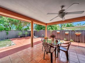 2201 N 57th Ter, Hollywood FL 33021