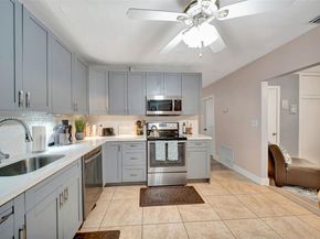 2201 N 57th Ter, Hollywood FL 33021