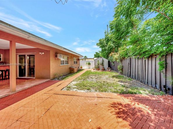 2201 N 57th Ter, Hollywood FL 33021