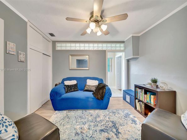 2201 N 57th Ter, Hollywood FL 33021
