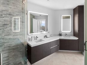 851 NE 1st Ave 1606, Miami FL 33132