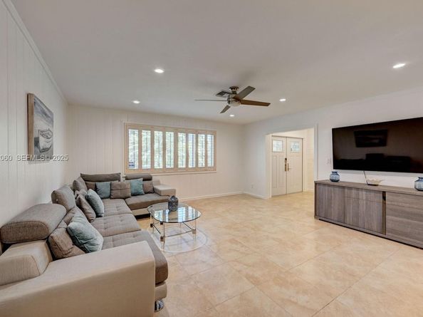 932 Polk St, Hollywood FL 33019