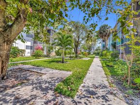 1395 NE 167th St 104, Miami FL 33162