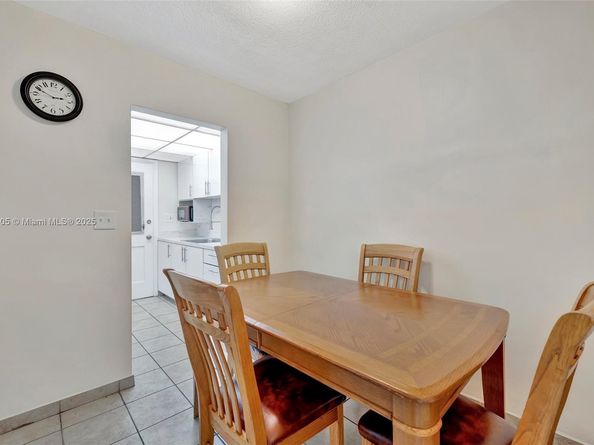 1395 NE 167th St 104, Miami FL 33162
