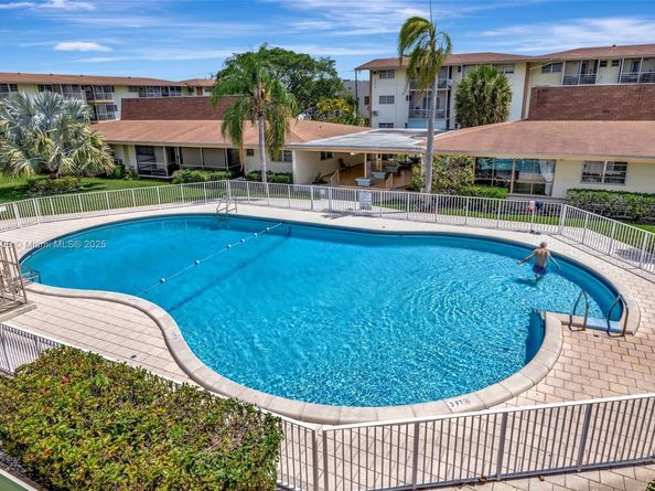 1395 NE 167th St 104, Miami FL 33162