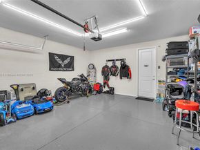 1436 Silk Oak Dr, Hollywood FL 33021