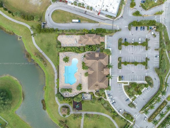 1436 Silk Oak Dr, Hollywood FL 33021