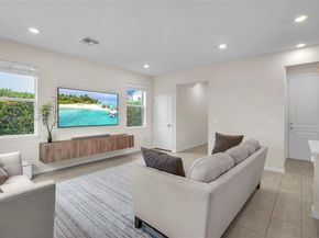 1436 Silk Oak Dr, Hollywood FL 33021