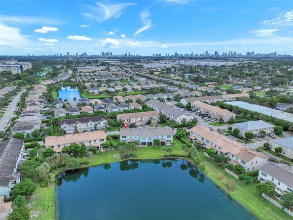 1436 Silk Oak Dr, Hollywood FL 33021