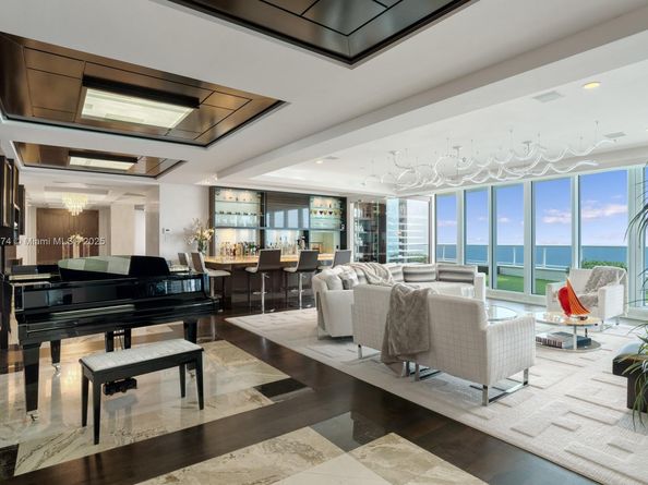 1 N Fort Lauderdale Beach Blvd 2102, Fort Lauderdale FL 33304