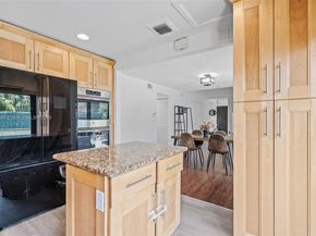 1030 NE 202nd Ter, Miami FL 33179