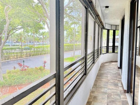 1470 Sheridan St 18C, Hollywood FL 33020