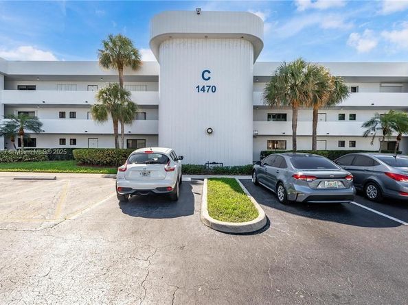 1470 Sheridan St 18C, Hollywood FL 33020