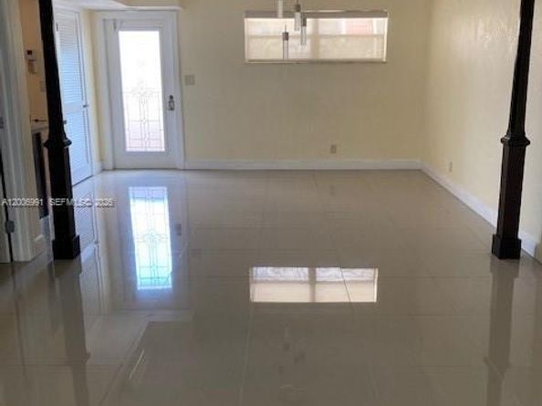361 S Hollybrook Dr 205, Pembroke Pines FL 33025