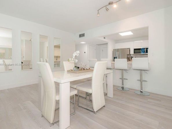 2301 Collins Ave 401, Miami Beach FL 33139