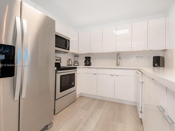 2301 Collins Ave 401, Miami Beach FL 33139