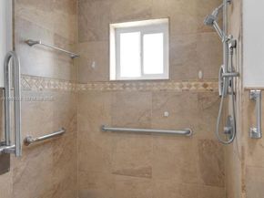 1763 NE 180th St, North Miami Beach FL 33162