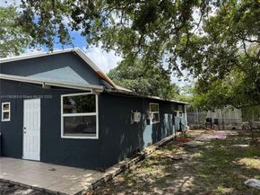 1186 NW 101st St, Miami FL 33150