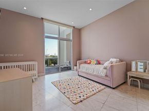 2001 Meridian Ave PH16, Miami Beach FL 33139