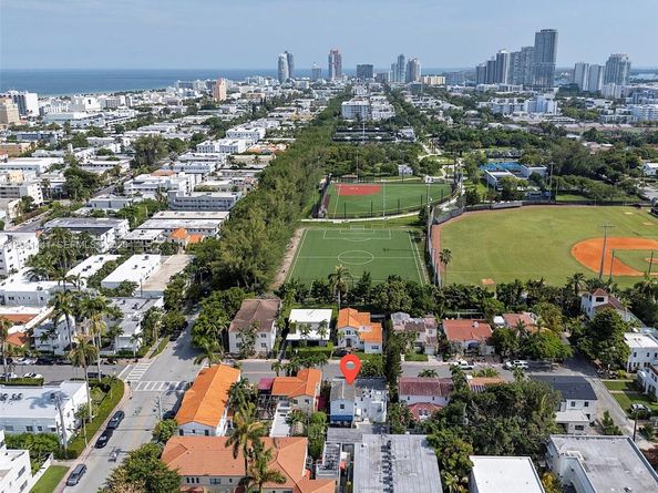 821 Espanola Way, Miami Beach FL 33139