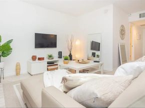 2301 Collins Ave 736, Miami Beach FL 33139