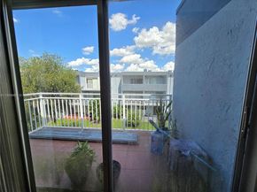 9367 Fontainebleau Blvd G234, Miami FL 33172